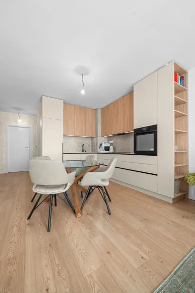 Na predaj 3-izbový byt, 71 m², Trnava, Včelárska ulica
