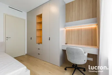 Na prenájom 3-izbový byt, 67 m², Bratislava-Staré Mesto, Floriánska