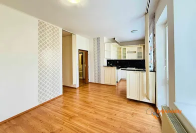 Na prenájom 1-izbový byt, 44 m², Šaľa, Fr. Kráľa