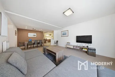 Na predaj byt, 120 m², Bystrá, Janka Kráľa