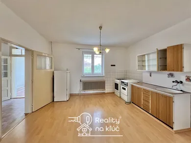 Na predaj dom v Šurany · €133 000 · Čiastočná rekonštrukcia