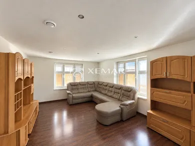 Na predaj 5-izbový dom, 100 m², Vlkanová