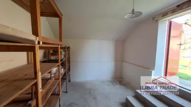 Na predaj pozemok, Komárno