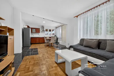 Domy na sprzedaż, 2-pokojowe, Modra · €262 000