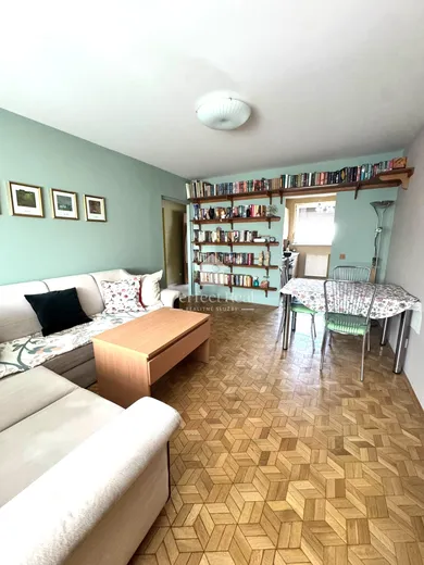 Na predaj 4-izbový byt, 86 m², Dunajská Streda, vedlajšia