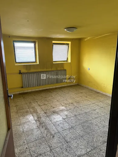 Na predaj 7-izbový dom, 240 m², Okoč