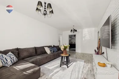 Na predaj 4-izbový byt, 83 m², Bratislava-Rača, Na pasekách