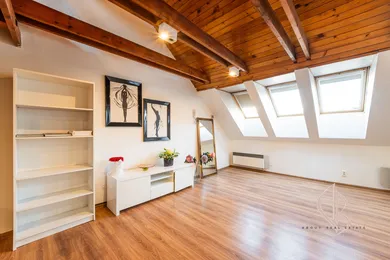 Na prenájom 2-izbový byt, 100 m², Banská Bystrica, Dolná
