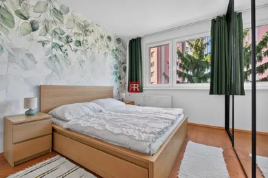 Na predaj 4-izbový byt, 75 m², Bratislava-Vrakuňa, Čiernovodská
