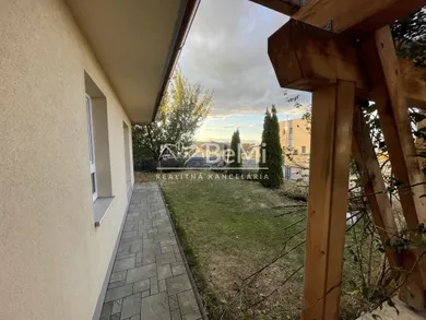 Na predaj 4-izbový dom, 107 m², Dulova Ves, Jarná 57