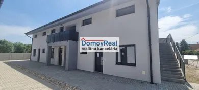 Na predaj 3-izbový byt, 75 m², Janíky