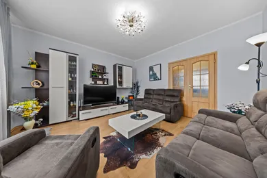 Eladó lakások, 3-szobás, Bratislava-Devínska Nová Ves · €229 999