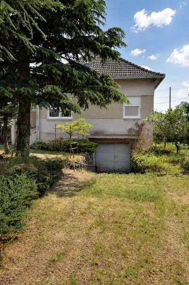 Na predaj 4-izbový dom, 135 m², Lozorno, Staničná