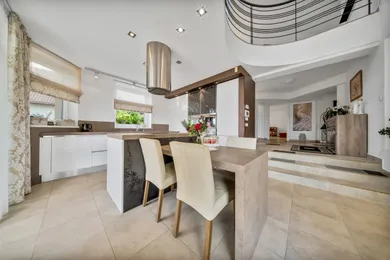 Eladó házak, Nitra · €689 900