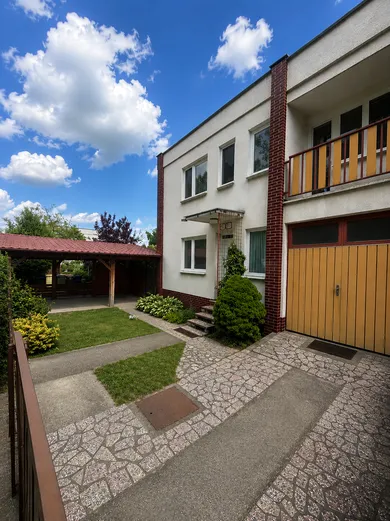 Na predaj dom, 236 m², Malacky, Sadová