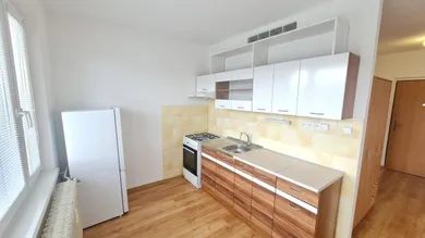 Kiadó lakások, 1-szobás, Žilina · €599