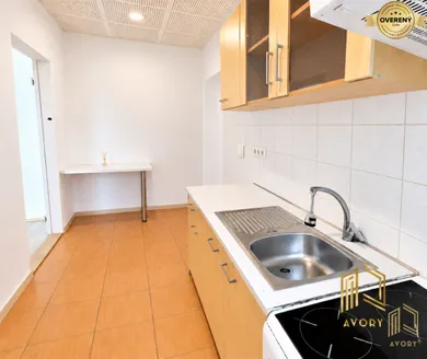 Na predaj 1-izbový byt, 35 m², Senica, Štefánikova