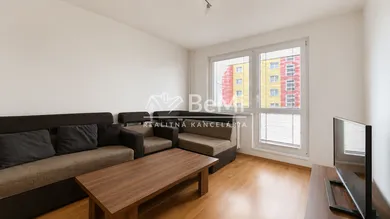 Na predaj 3-izbový byt, 68 m², Rimavská Sobota