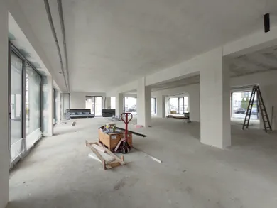 Komerčné priestory na prenájom, Bratislava-Ružinov · €2 125