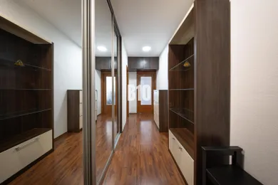 Na predaj 2-izbový byt, 52 m², Bratislava-Vajnory