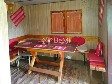 Na predaj pozemok, 389 m², Zlaté Moravce