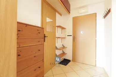 Na prenájom 1-izbový byt, 33 m², Bratislava-Ružinov, Doležalova