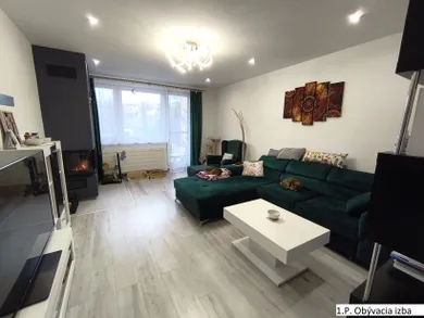 Na predaj 6-izbový dom, 110 m², Banská Bystrica, Zelená