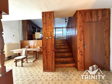 Na predaj 5-izbový dom, 291 m², Nové Zámky