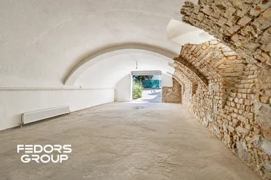 Na predaj 3-izbový byt, 115 m², Bratislava-Staré Mesto, Čajkovského