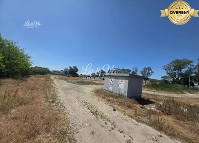 Na predaj pozemok, Nové Zámky