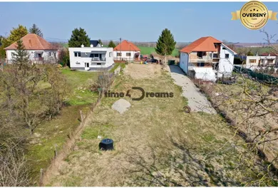 Na predaj pozemok, 81 m², Nitra