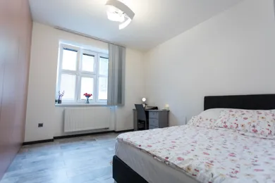 Na prenájom 3-izbový byt, 80 m², Košice-Staré Mesto, Hrnčiarska
