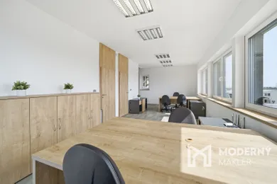 Na prenájom objekt, 76 m², Trnava, Ulica Zavarská
