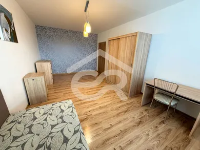 Na predaj 4-izbový byt, 84 m², Vráble, Sídlisko Lúky
