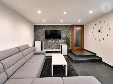 Na predaj dom, 80 m², Levice