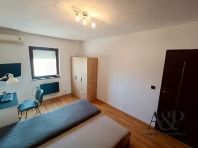 Na predaj 4-izbový byt, 111 m², Kúty, Štúrova