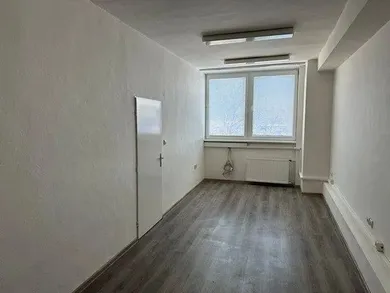 Na prenájom komerčné, 36 m², Bratislava-Petržalka, Panónska cesta