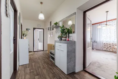Na predaj 5-izbový dom, 316 m², Kysak