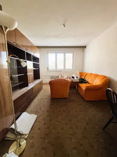Na predaj 3-izbový byt, 62 m², Levice, Ul. Ľ. Štúra