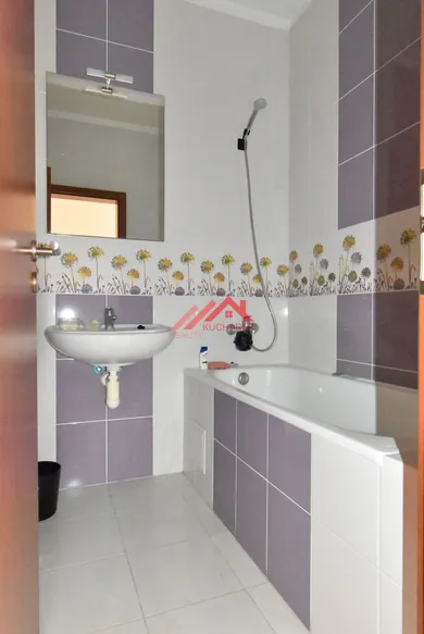 Na predaj 3-izbový byt, 76 m², Senec, Štúrova
