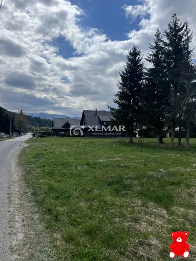 Na predaj pozemok, Lazisko