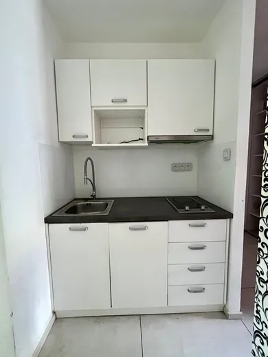 Na prenájom 1-izbový byt, 34 m², Levice