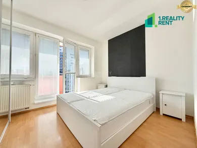Na predaj 3-izbový byt, 50 m², Žilina, Obchodná