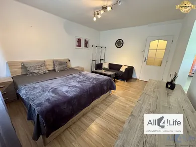 Na predaj 1-izbový byt, 35 m², Piešťany, Andreja Hlinku