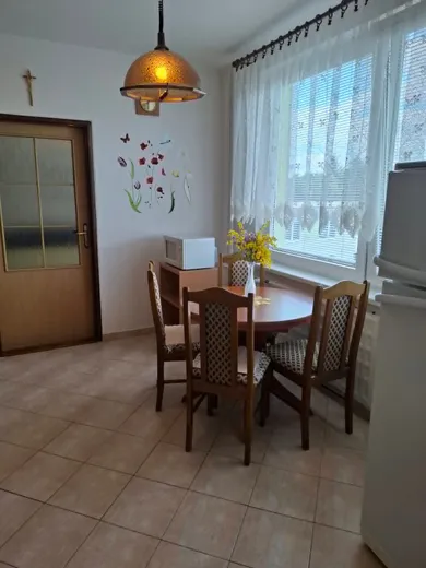 Na predaj 3-izbový byt, 76 m², Zlaté Moravce, Duklianska