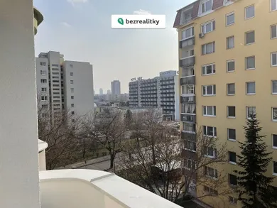 Na prenájom 1-izbový byt, 23 m², Bratislava-Ružinov