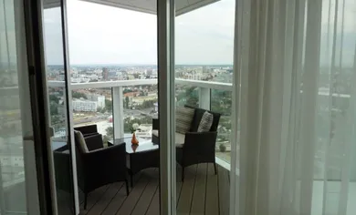 Na prenájom 3-izbový byt, 90 m², Bratislava-Staré Mesto, Landererova