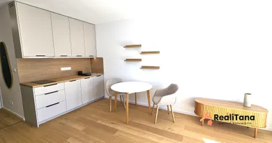 Na prenájom 1-izbový byt, 34 m², Bratislava-Dúbravka