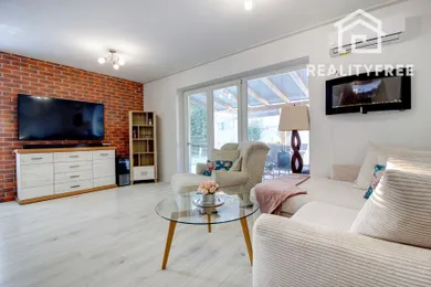 Na predaj 4-izbový dom, 91 m², Rovinka, Školská
