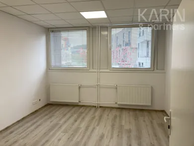 Na prenájom komerčné, 24 m², Bratislava-Dúbravka, Polianky